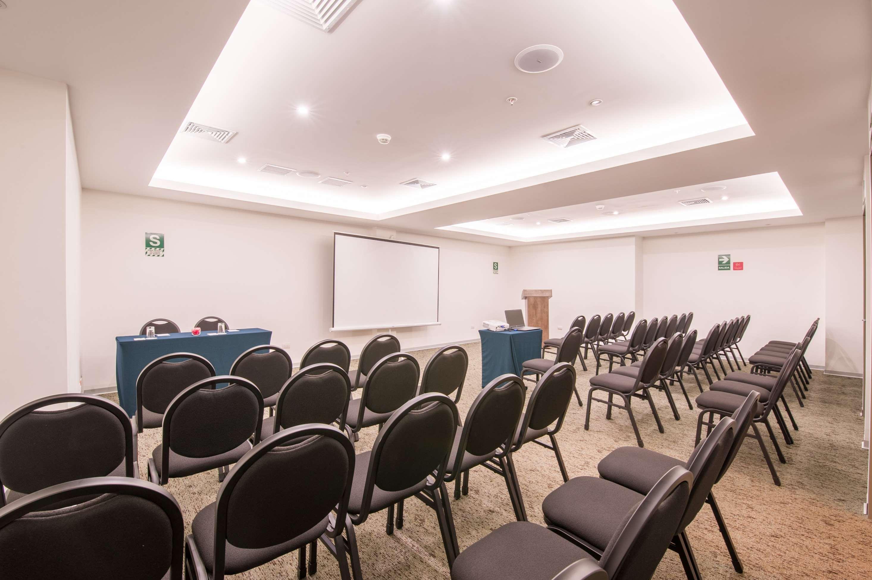 Best Western Posada Royale Hotel & Suites Simi Valley Bagian luar foto