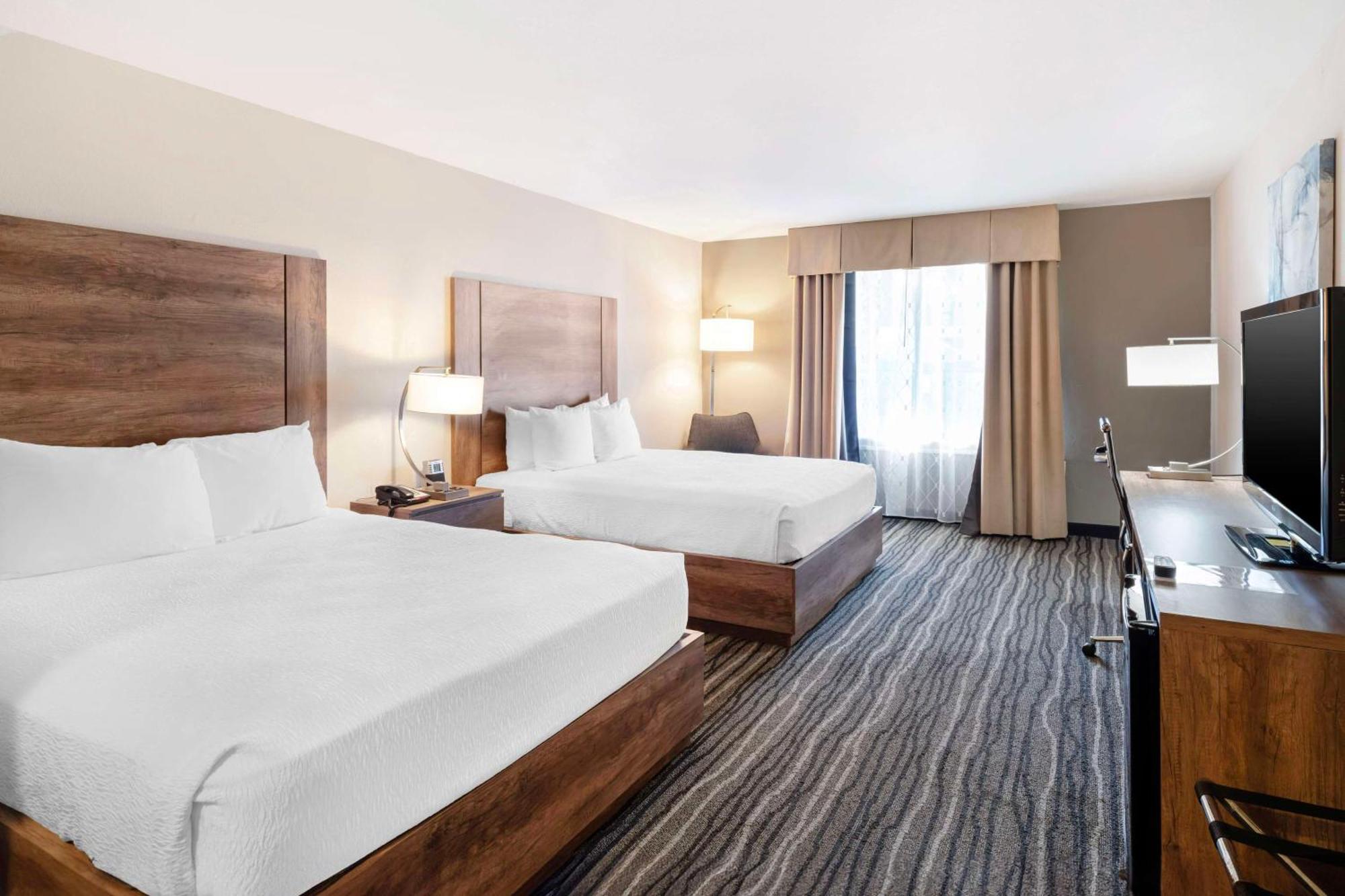 Best Western Posada Royale Hotel & Suites Simi Valley Bagian luar foto