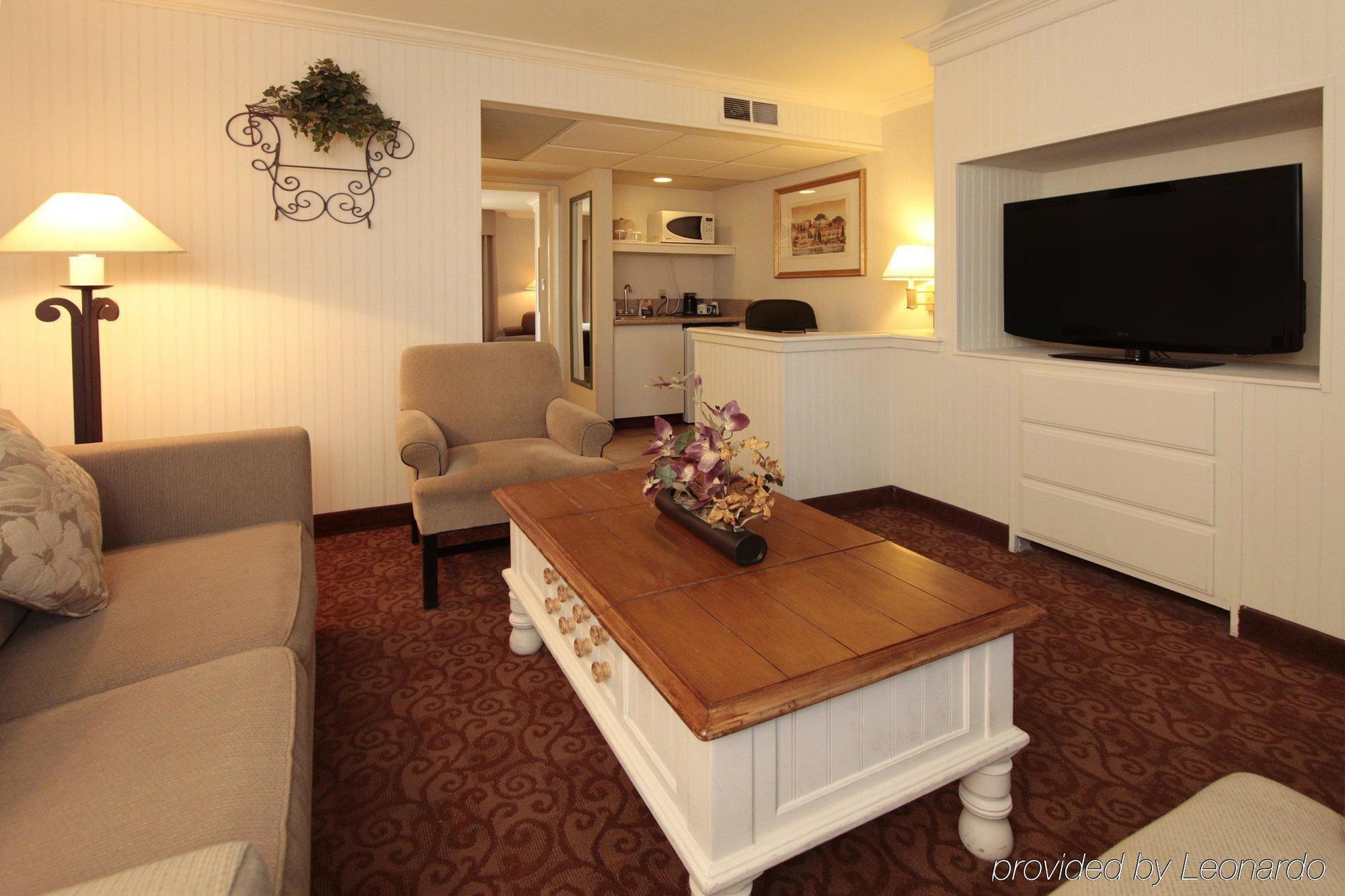 Best Western Posada Royale Hotel & Suites Simi Valley Bagian luar foto